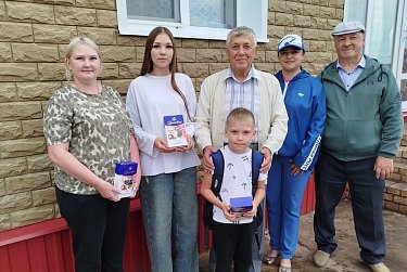 Подготовиться к школе помогают депутаты